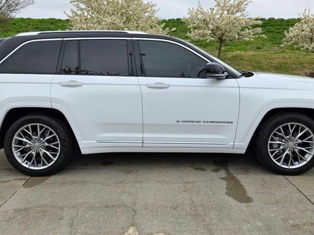 Білий Джип Grand Cherokee, об'ємом двигуна 3.6 л та пробігом 13 тис. км за 27200 $, фото 5 на Automoto.ua