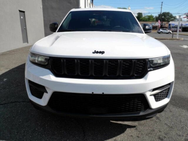 Белый Джип Гранд Чероки, объемом двигателя 3.6 л и пробегом 18 тыс. км за 6500 $, фото 1 на Automoto.ua