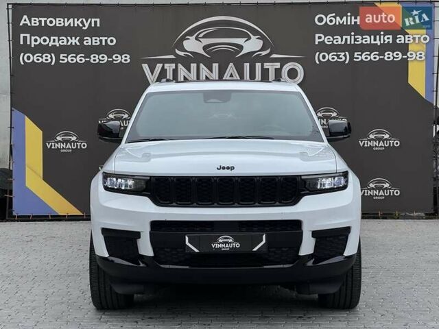 Джип Гранд Чероки 2024 в Виннице на Automoto.ua Белый Джип Гранд Чероки, объемом двигателя 3.6 л и пробегом 1 тыс. км за 47999 $, фото 5 на Automoto.ua