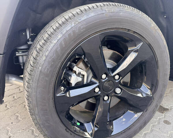 Білий Джип Grand Cherokee, об'ємом двигуна 3.6 л та пробігом 1 тис. км за 49000 $, фото 25 на Automoto.ua