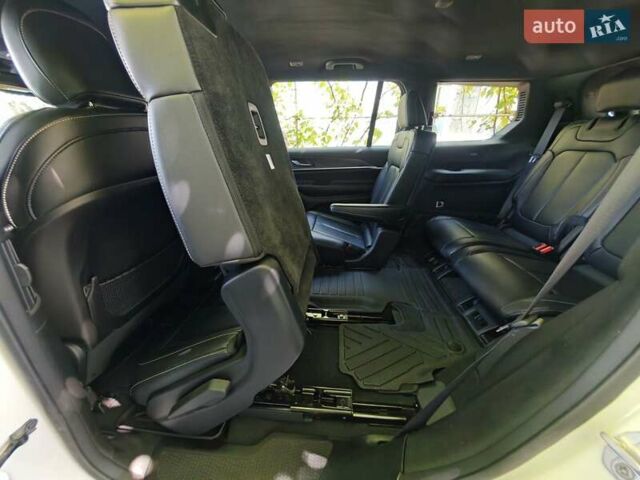 Белый Джип Гранд Чероки, объемом двигателя 3.6 л и пробегом 13 тыс. км за 53000 $, фото 20 на Automoto.ua