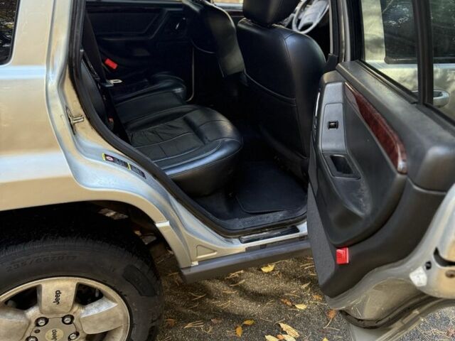 Джип Grand Cherokee 2002 у Києві на Automoto.ua Бежевий Джип Grand Cherokee, об'ємом двигуна 1.2 л та пробігом 280 тис. км за 3700 $, фото 14 на Automoto.ua