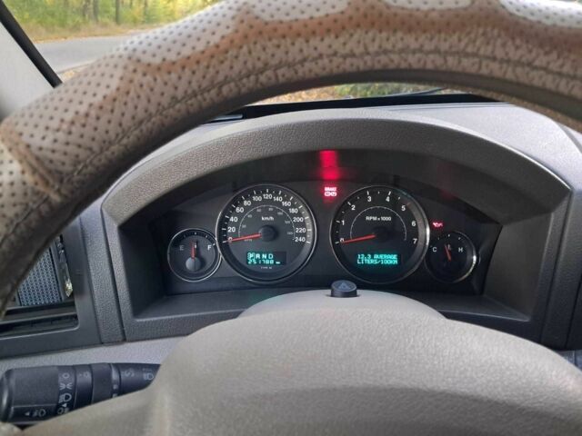 Бежевий Джип Grand Cherokee, об'ємом двигуна 3 л та пробігом 252 тис. км за 11042 $, фото 13 на Automoto.ua