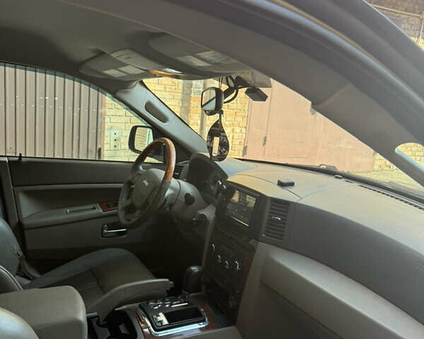 Бежевий Джип Grand Cherokee, об'ємом двигуна 2.99 л та пробігом 370 тис. км за 7500 $, фото 4 на Automoto.ua