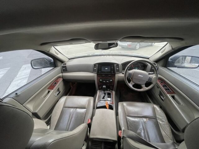 Бежевий Джип Grand Cherokee, об'ємом двигуна 0 л та пробігом 218 тис. км за 4499 $, фото 7 на Automoto.ua