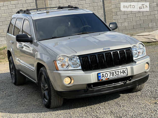 Бежевий Джип Grand Cherokee, об'ємом двигуна 3 л та пробігом 296 тис. км за 11000 $, фото 14 на Automoto.ua