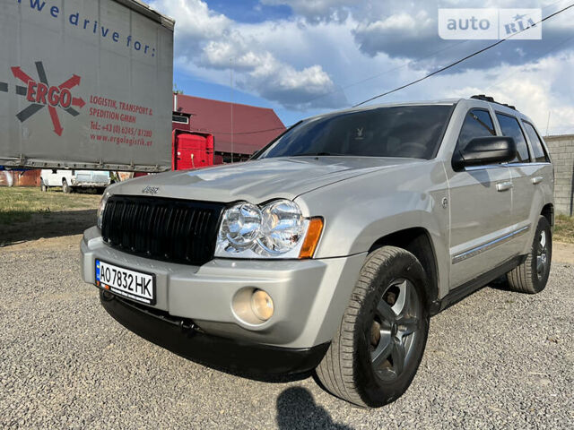 Бежевий Джип Grand Cherokee, об'ємом двигуна 3 л та пробігом 296 тис. км за 11000 $, фото 12 на Automoto.ua