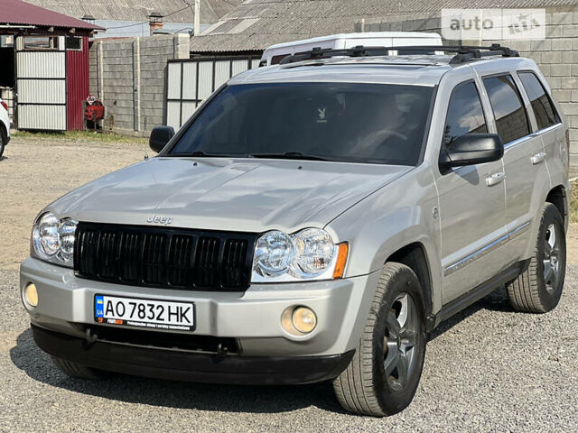 Бежевий Джип Grand Cherokee, об'ємом двигуна 3 л та пробігом 296 тис. км за 11000 $, фото 13 на Automoto.ua