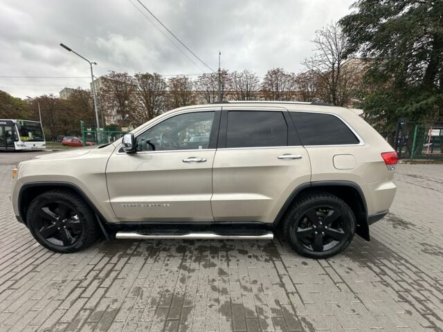 Джип Grand Cherokee 2013 у Рівному на Automoto.ua Бежевий Джип Grand Cherokee, об'ємом двигуна 3 л та пробігом 157 тис. км за 524 $, фото 5 на Automoto.ua
