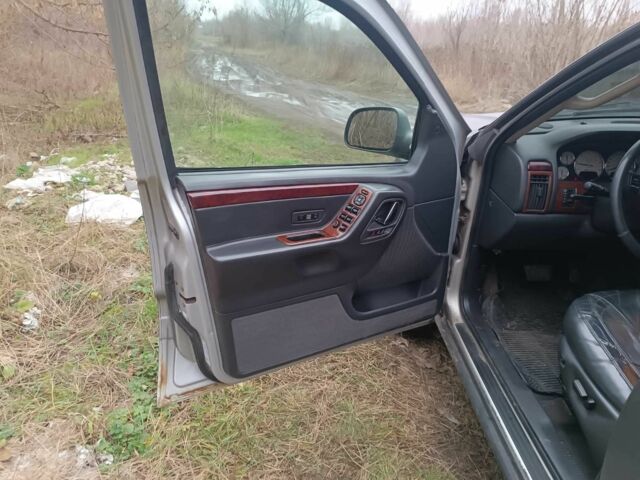 Черный Джип Гранд Чероки, объемом двигателя 2.7 л и пробегом 380 тыс. км за 4700 $, фото 13 на Automoto.ua