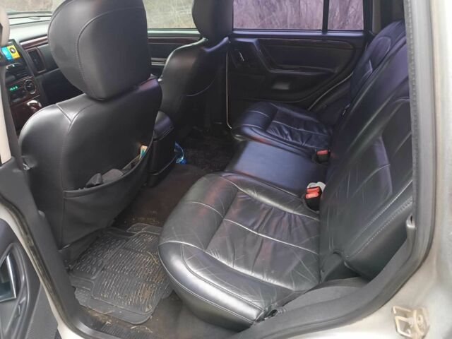 Черный Джип Гранд Чероки, объемом двигателя 2.7 л и пробегом 380 тыс. км за 4700 $, фото 12 на Automoto.ua