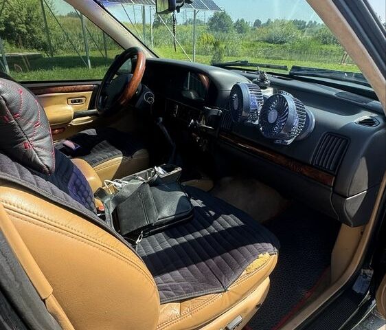 Чорний Джип Grand Cherokee, об'ємом двигуна 2.5 л та пробігом 1 тис. км за 3000 $, фото 4 на Automoto.ua