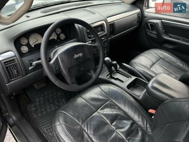 Черный Джип Гранд Чероки, объемом двигателя 2.69 л и пробегом 265 тыс. км за 4000 $, фото 7 на Automoto.ua
