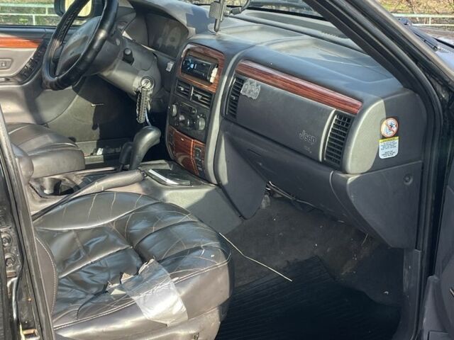 Черный Джип Гранд Чероки, объемом двигателя 3.1 л и пробегом 280 тыс. км за 3000 $, фото 6 на Automoto.ua