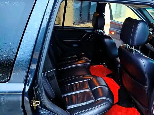 Чорний Джип Grand Cherokee, об'ємом двигуна 3.1 л та пробігом 226 тис. км за 5500 $, фото 9 на Automoto.ua