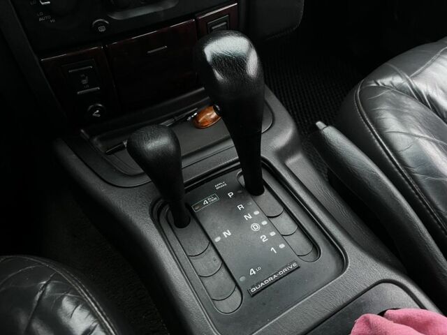 Черный Джип Гранд Чероки, объемом двигателя 3.1 л и пробегом 430 тыс. км за 3500 $, фото 13 на Automoto.ua