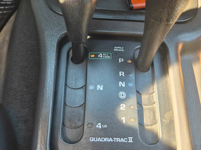 Черный Джип Гранд Чероки, объемом двигателя 3.1 л и пробегом 279 тыс. км за 6850 $, фото 13 на Automoto.ua