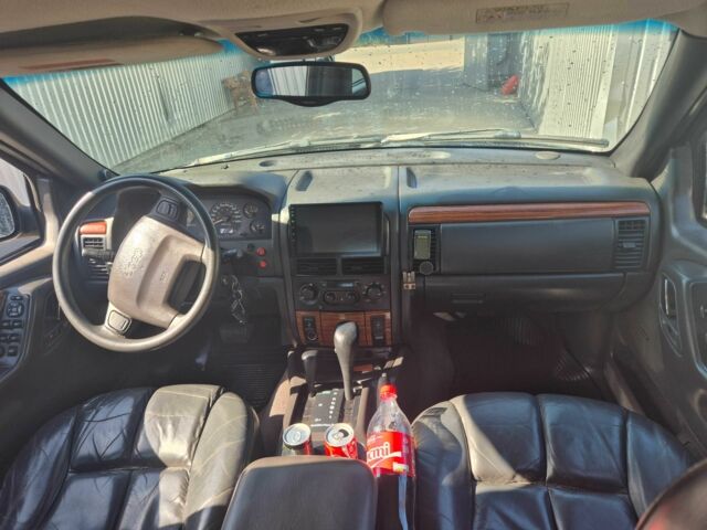 Черный Джип Гранд Чероки, объемом двигателя 3.1 л и пробегом 279 тыс. км за 6850 $, фото 9 на Automoto.ua