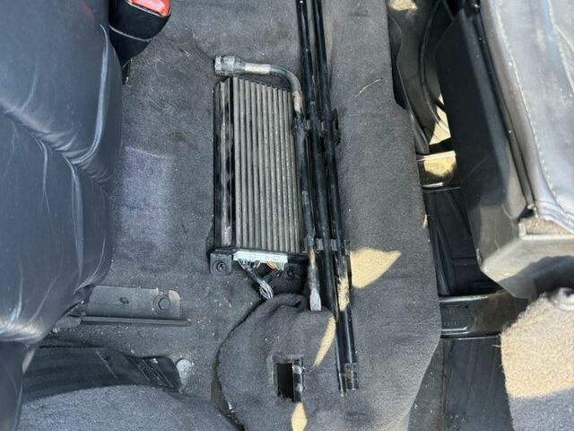 Черный Джип Гранд Чероки, объемом двигателя 4.7 л и пробегом 350 тыс. км за 11000 $, фото 13 на Automoto.ua