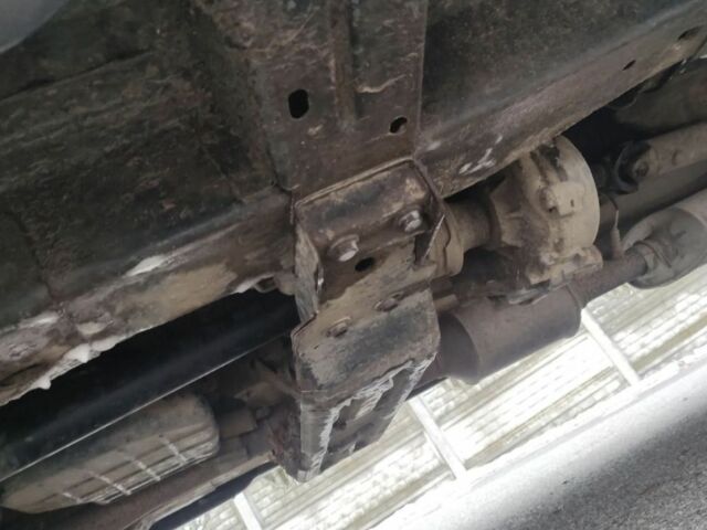 Чорний Джип Grand Cherokee, об'ємом двигуна 2.7 л та пробігом 272 тис. км за 2838 $, фото 12 на Automoto.ua