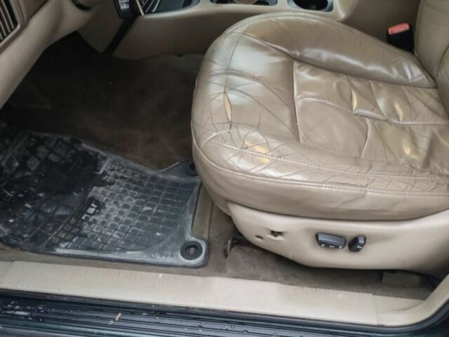 Чорний Джип Grand Cherokee, об'ємом двигуна 2.7 л та пробігом 272 тис. км за 2838 $, фото 8 на Automoto.ua