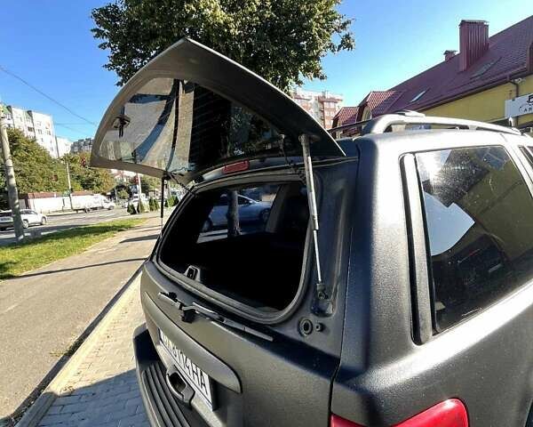 Черный Джип Гранд Чероки, объемом двигателя 2.69 л и пробегом 270 тыс. км за 11000 $, фото 6 на Automoto.ua