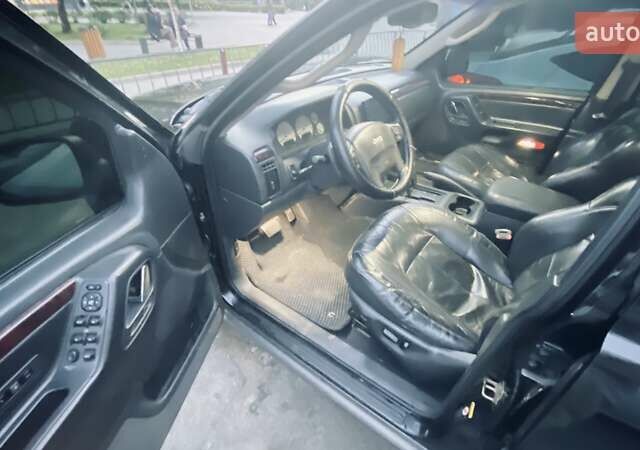 Джип Гранд Чероки 2002 в Днепре (Днепропетровске) на Automoto.ua Черный Джип Гранд Чероки, объемом двигателя 2.69 л и пробегом 400 тыс. км за 6000 $, фото 2 на Automoto.ua