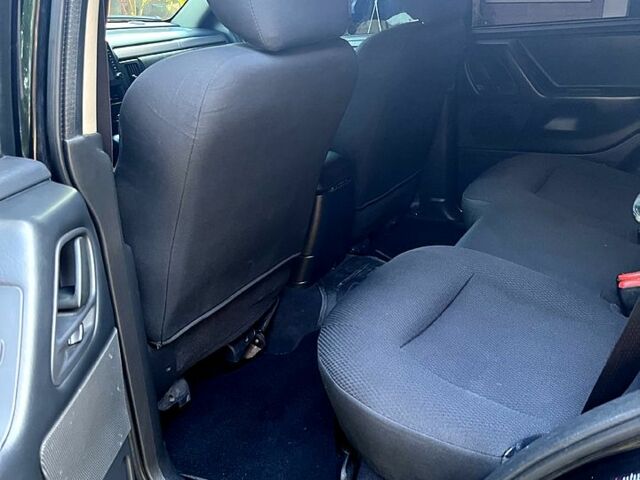 Джип Гранд Чероки 2002 в Днепре (Днепропетровске) на Automoto.ua Черный Джип Гранд Чероки, объемом двигателя 2.7 л и пробегом 300 тыс. км за 5000 $, фото 10 на Automoto.ua