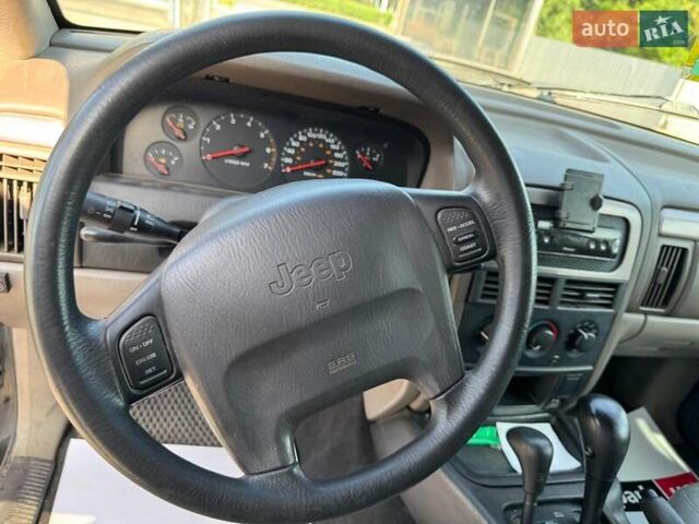 Чорний Джип Grand Cherokee, об'ємом двигуна 4.7 л та пробігом 220 тис. км за 9400 $, фото 20 на Automoto.ua