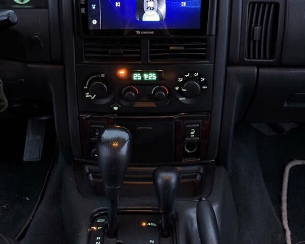 Чорний Джип Grand Cherokee, об'ємом двигуна 2.69 л та пробігом 300 тис. км за 9300 $, фото 19 на Automoto.ua