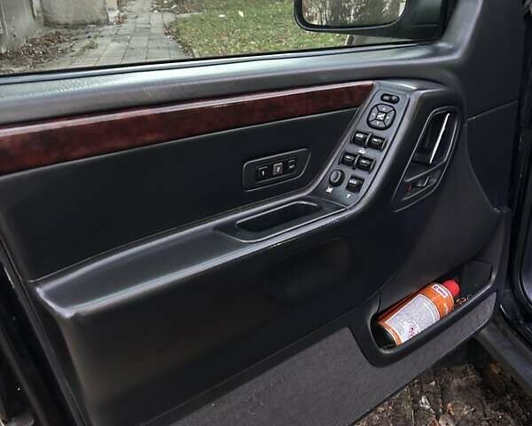 Джип Гранд Чероки 2003 в Измаиле на Automoto.ua Черный Джип Гранд Чероки, объемом двигателя 2.7 л и пробегом 370 тыс. км за 8500 $, фото 16 на Automoto.ua