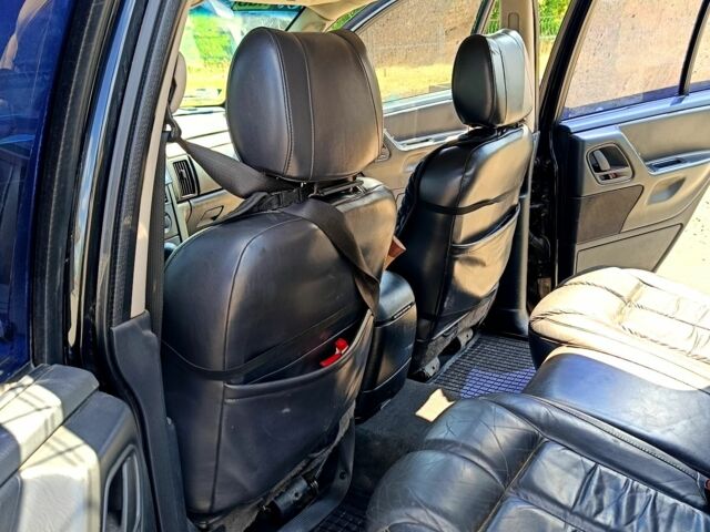Чорний Джип Grand Cherokee, об'ємом двигуна 2.7 л та пробігом 335 тис. км за 5000 $, фото 7 на Automoto.ua
