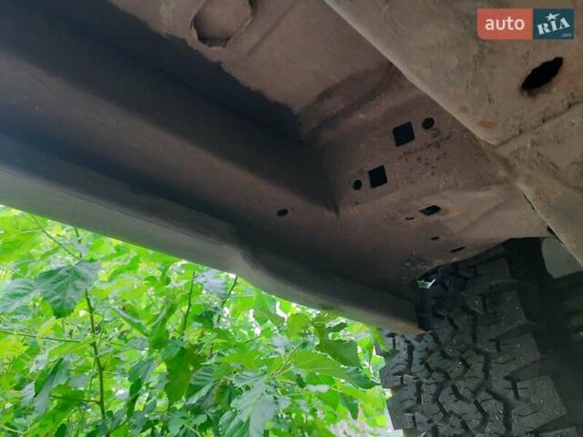 Черный Джип Гранд Чероки, объемом двигателя 2.69 л и пробегом 240 тыс. км за 9000 $, фото 19 на Automoto.ua