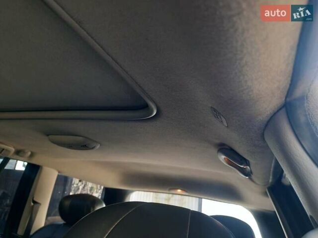 Черный Джип Гранд Чероки, объемом двигателя 2.69 л и пробегом 240 тыс. км за 9000 $, фото 4 на Automoto.ua