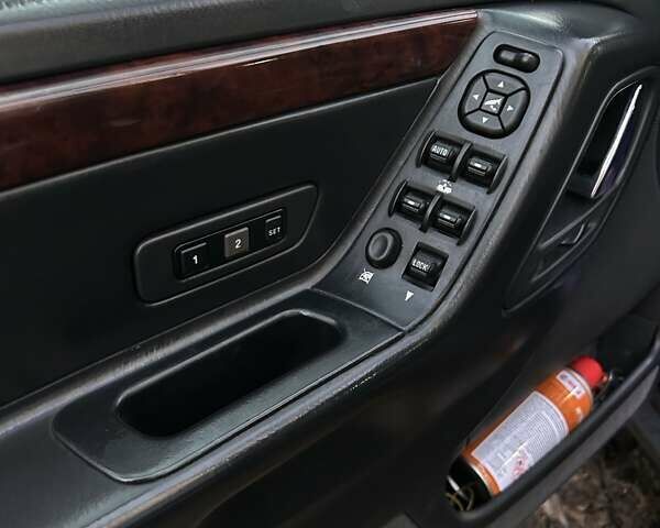 Джип Гранд Чероки 2003 в Измаиле на Automoto.ua Черный Джип Гранд Чероки, объемом двигателя 2.7 л и пробегом 370 тыс. км за 8500 $, фото 12 на Automoto.ua