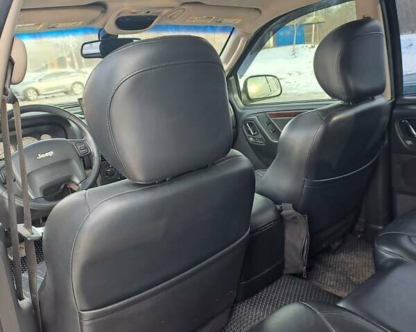 Чорний Джип Grand Cherokee, об'ємом двигуна 2.69 л та пробігом 278 тис. км за 10500 $, фото 6 на Automoto.ua