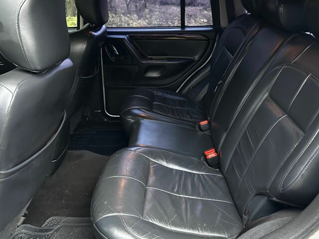 Чорний Джип Grand Cherokee, об'ємом двигуна 2.7 л та пробігом 370 тис. км за 4500 $, фото 13 на Automoto.ua