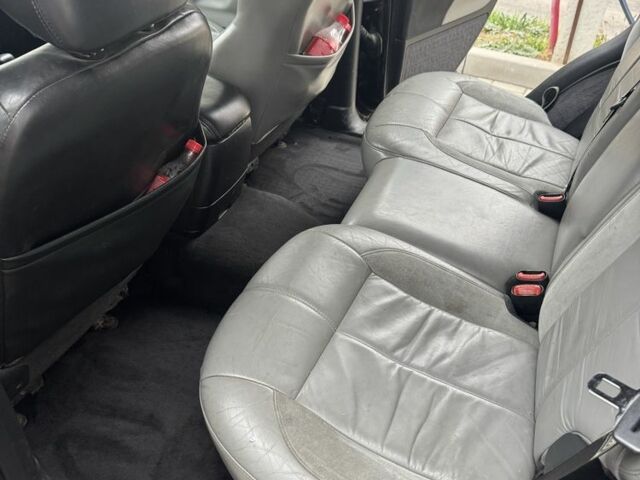 Черный Джип Гранд Чероки, объемом двигателя 2.7 л и пробегом 370 тыс. км за 6000 $, фото 9 на Automoto.ua