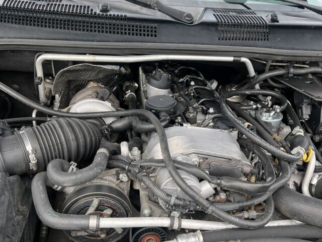 Чорний Джип Grand Cherokee, об'ємом двигуна 2.7 л та пробігом 351 тис. км за 9200 $, фото 12 на Automoto.ua