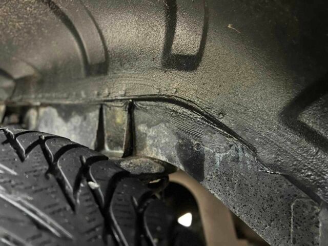 Черный Джип Гранд Чероки, объемом двигателя 2.7 л и пробегом 260 тыс. км за 4000 $, фото 7 на Automoto.ua