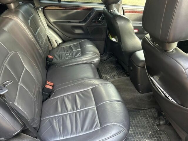Чорний Джип Grand Cherokee, об'ємом двигуна 2.7 л та пробігом 231 тис. км за 3019 $, фото 7 на Automoto.ua