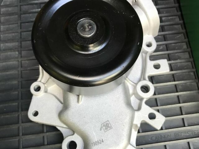 Черный Джип Гранд Чероки, объемом двигателя 2.7 л и пробегом 156 тыс. км за 6000 $, фото 20 на Automoto.ua