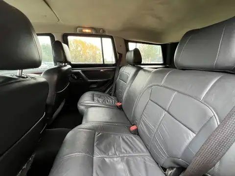 Черный Джип Гранд Чероки, объемом двигателя 2.7 л и пробегом 265 тыс. км за 3200 $, фото 11 на Automoto.ua
