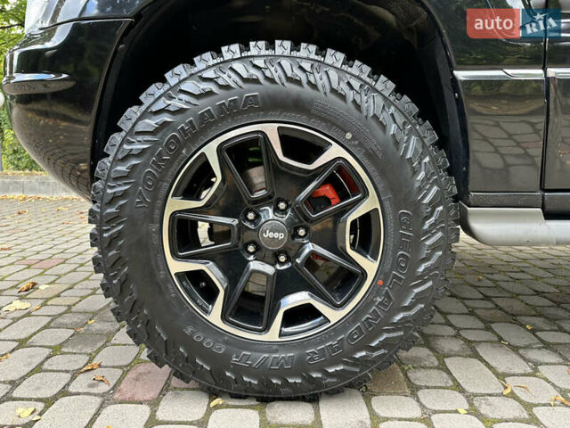 Чорний Джип Grand Cherokee, об'ємом двигуна 2.69 л та пробігом 286 тис. км за 16000 $, фото 18 на Automoto.ua