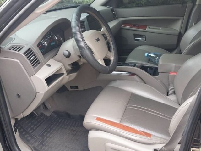 Черный Джип Гранд Чероки, объемом двигателя 3 л и пробегом 300 тыс. км за 5500 $, фото 16 на Automoto.ua