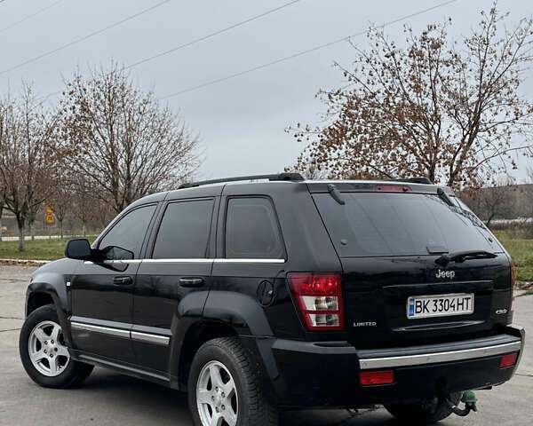 Черный Джип Гранд Чероки, объемом двигателя 2.99 л и пробегом 350 тыс. км за 9350 $, фото 4 на Automoto.ua
