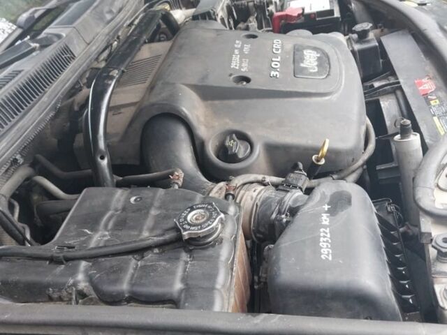 Черный Джип Гранд Чероки, объемом двигателя 3 л и пробегом 300 тыс. км за 5500 $, фото 19 на Automoto.ua