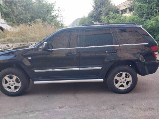 Черный Джип Гранд Чероки, объемом двигателя 3 л и пробегом 300 тыс. км за 5500 $, фото 3 на Automoto.ua