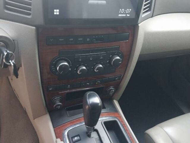 Черный Джип Гранд Чероки, объемом двигателя 3 л и пробегом 300 тыс. км за 5500 $, фото 8 на Automoto.ua