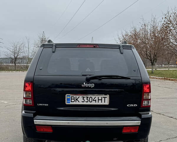 Черный Джип Гранд Чероки, объемом двигателя 2.99 л и пробегом 350 тыс. км за 9350 $, фото 5 на Automoto.ua